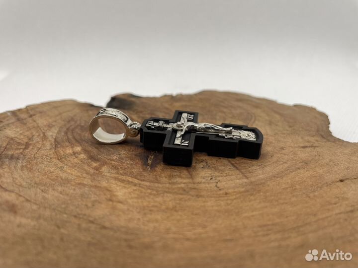 Серебряный крестик