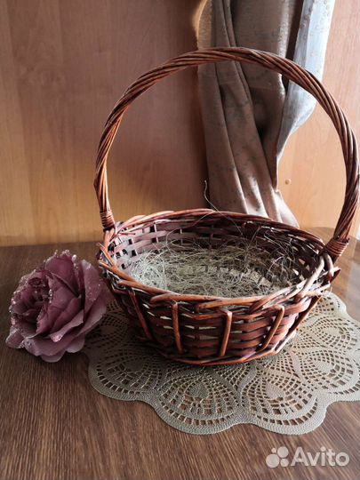 Корзина плетеная