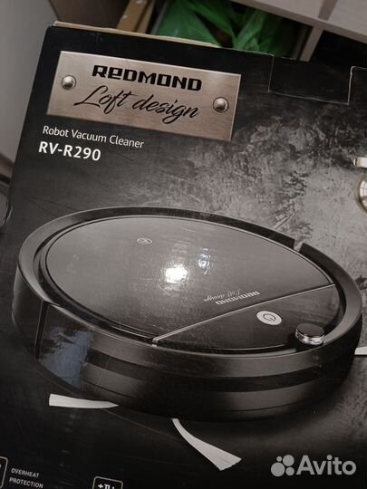 Робот пылесос Redmond RV-R290