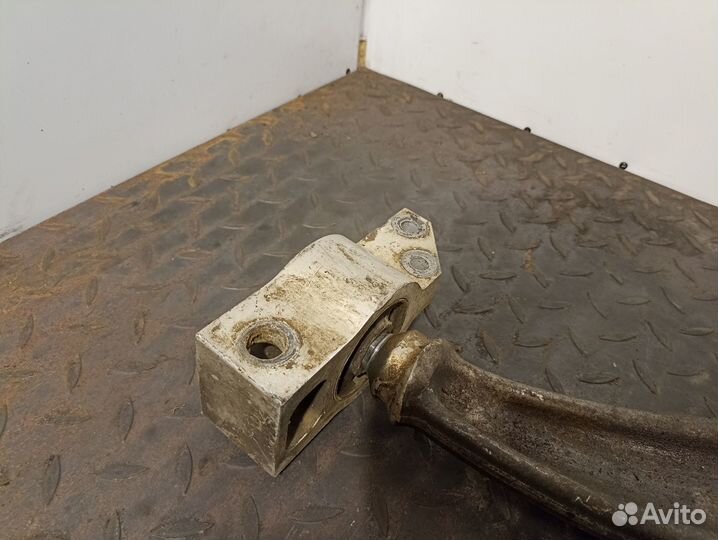 Рычаг передний для VW Passat B6