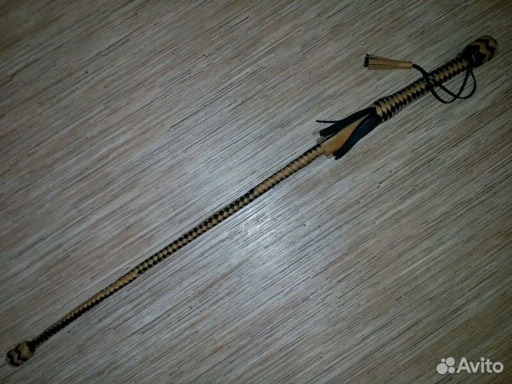 Нагайки казачьи, кнуты, темляки