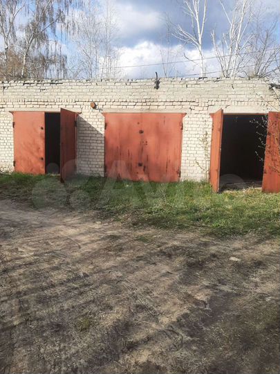 Гараж, > 30 м²