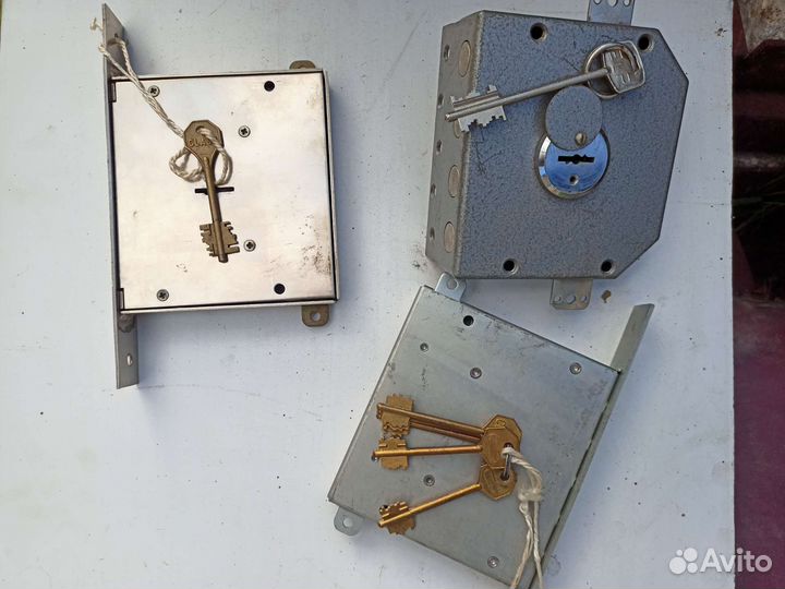 Замки дверные