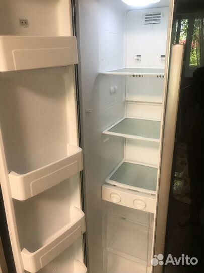 Холодильник shivaki