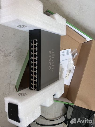 Коммутатор cisco SF100-24