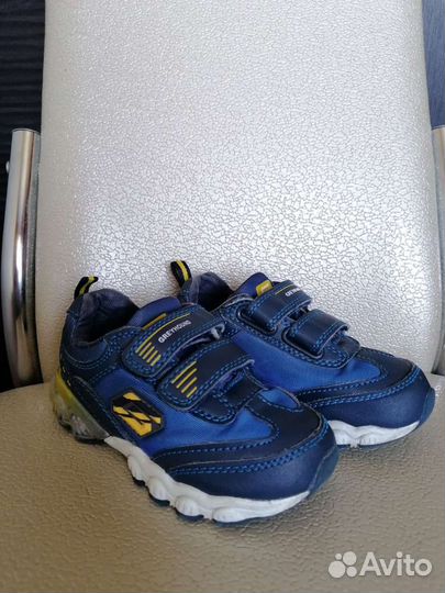 Кроссовки 25 размер, 16см. стелька