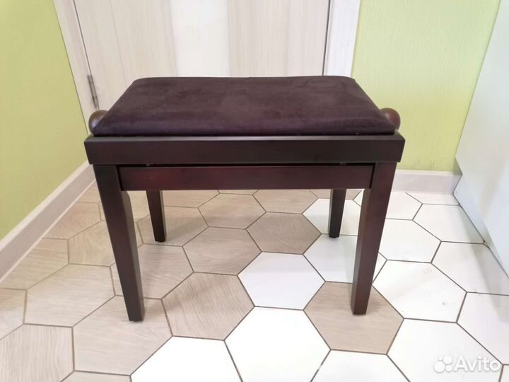 Банкетка деревянная