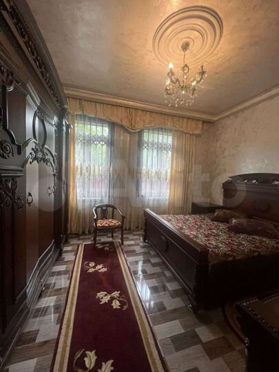 Здание 1300 м² (Грузия)