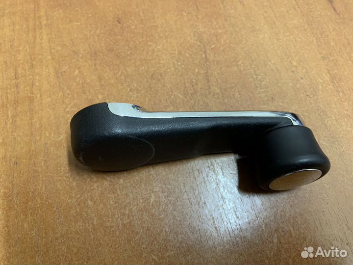 Ручка стеклоподъемника Ауди 80/100/А6