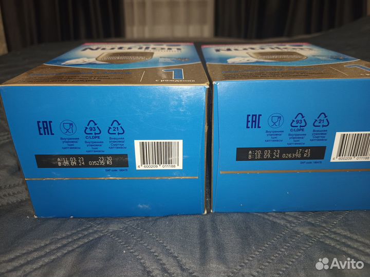 Детская молочная смесьНутрилон, и Беллакт Пре