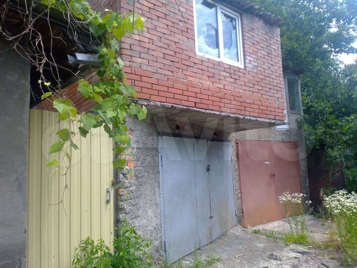 Гараж, > 30 м²