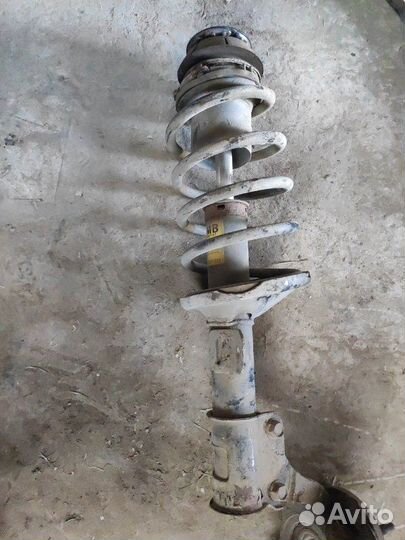 Амортизатор подвески передний правый Chevrolet