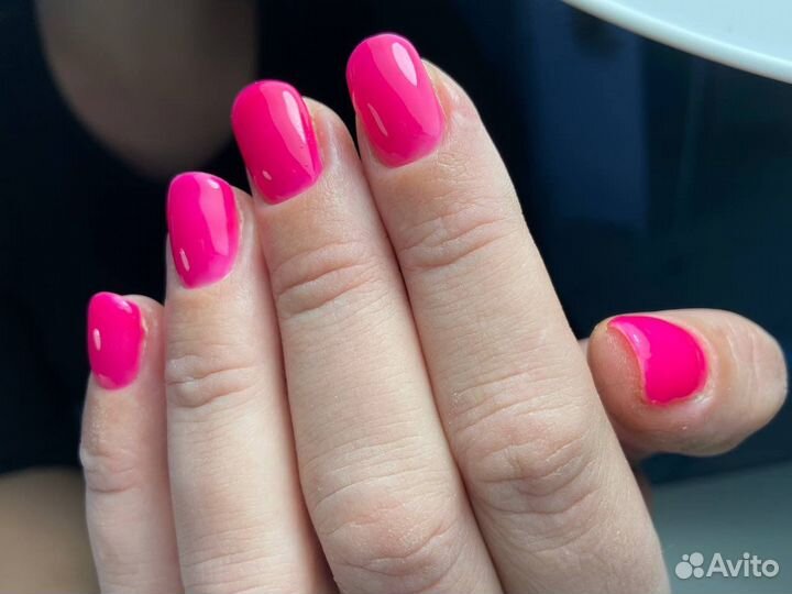 Требуется модель на маникюр