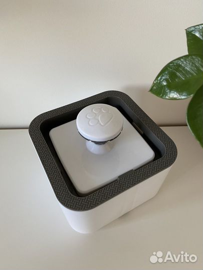 Фонтан поилка для кошек