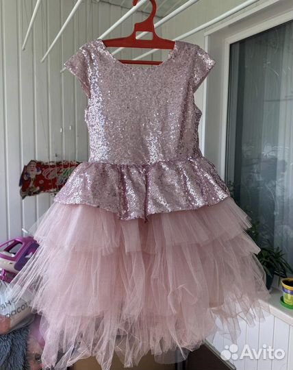 Платье нарядное