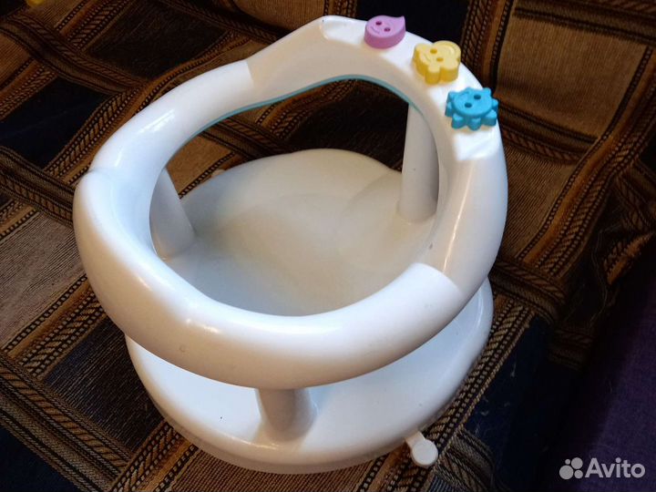 Стульчик для купания в ванной