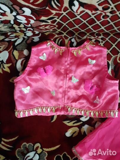 Продаётся костюм для восточных танцев ручной работ