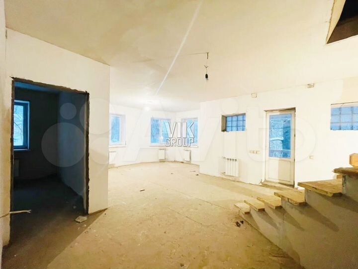 Коттедж 410 м² на участке 22 сот.