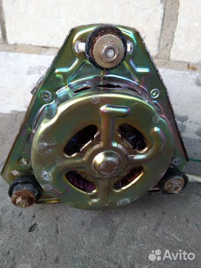 Двигатель от стиральной машины СССР