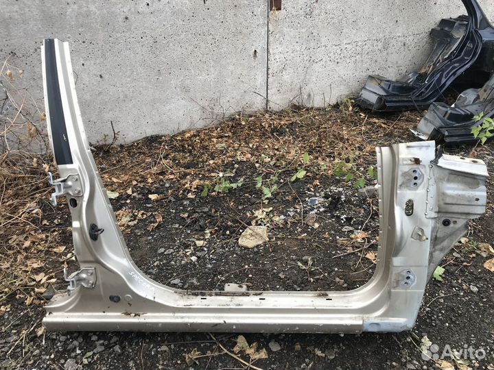 Порог со стойкой правый Kia Spectra 2001–2011