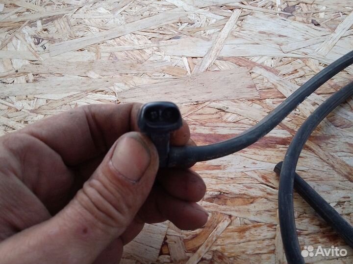 Форсунки омывателя лобового стекла 1000