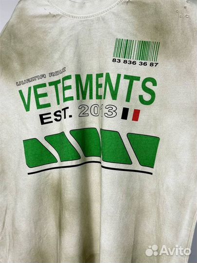 Футболка Vetements классная (тренд 2025)