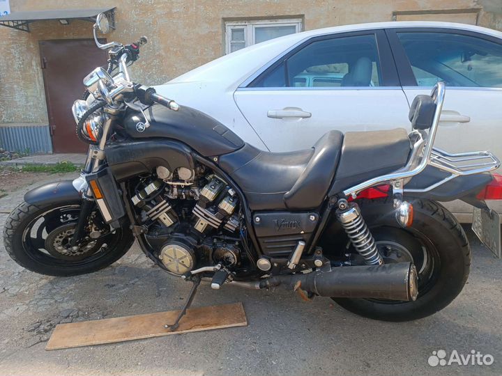 Yamaha v max 1200