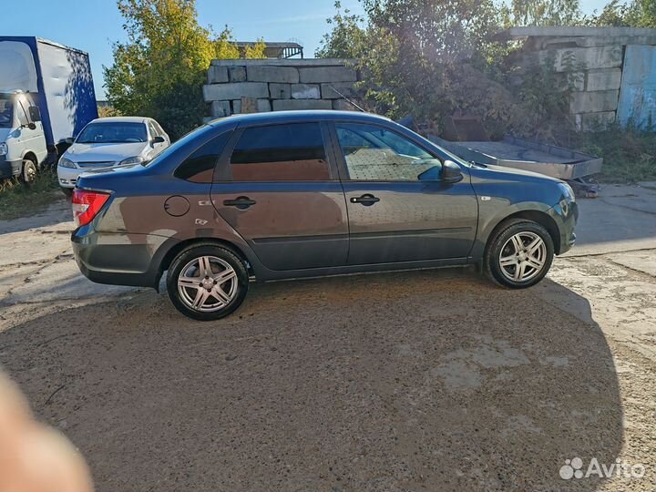 LADA Granta 1.6 МТ, 2019, 84 000 км