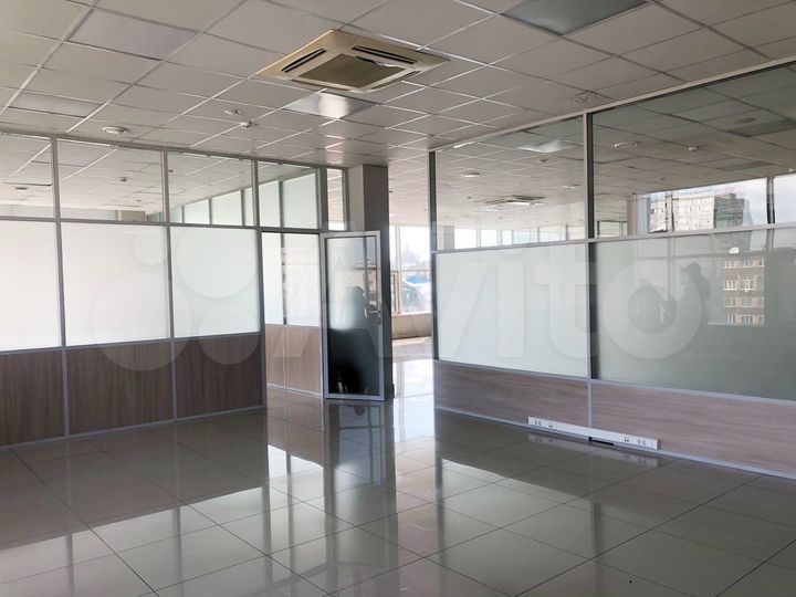 Офис, 319.9 м² с арендатром