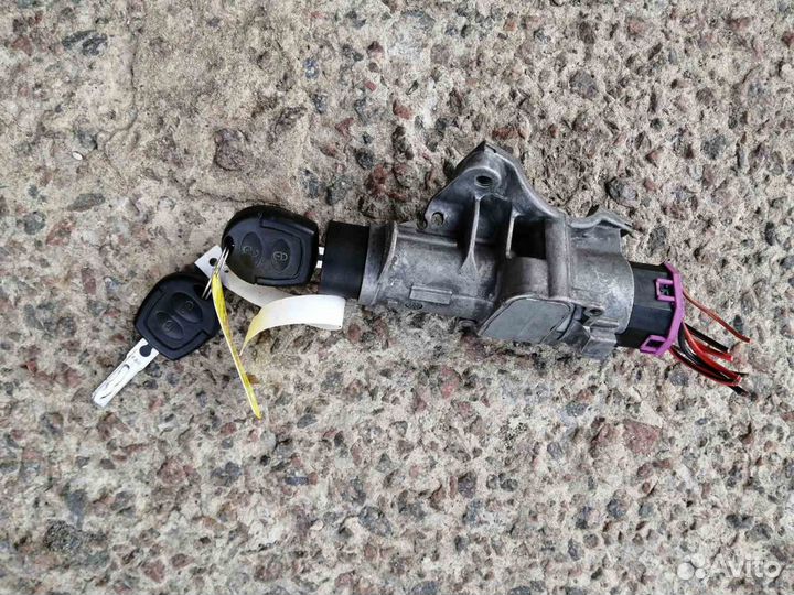 Замок Зажигания Шкода Октавия Тур