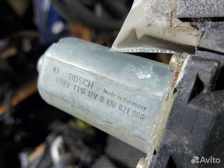 Стеклоподъемник передний левый Toyota Corolla 110