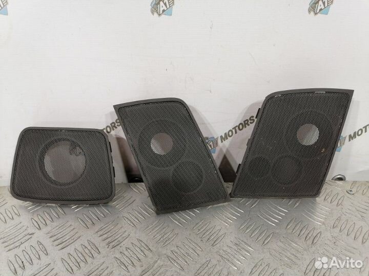 Крышка динамика Toyota Crown GRS183