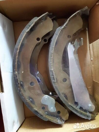 Барабанные,тормозные колодки задние volkswagen/sk