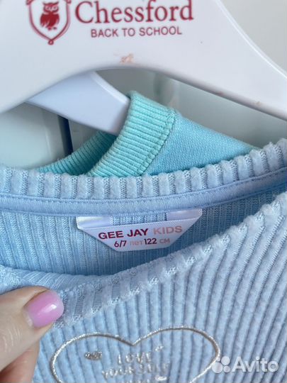 Кофты для девочки 2 шт