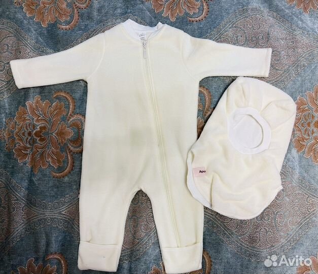 Комплект на выписку для девочки