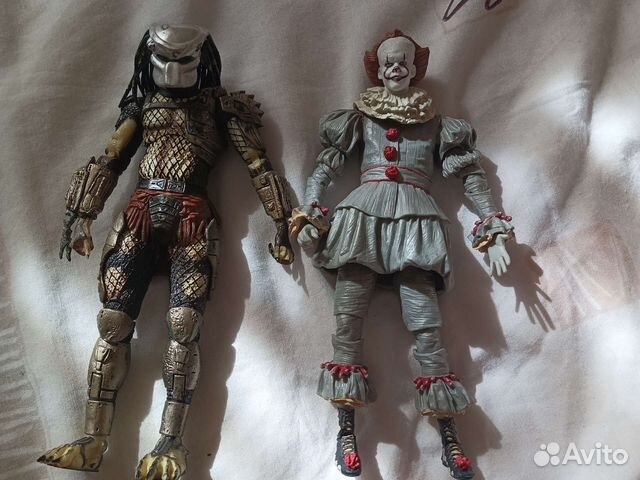 Настольная фигурка