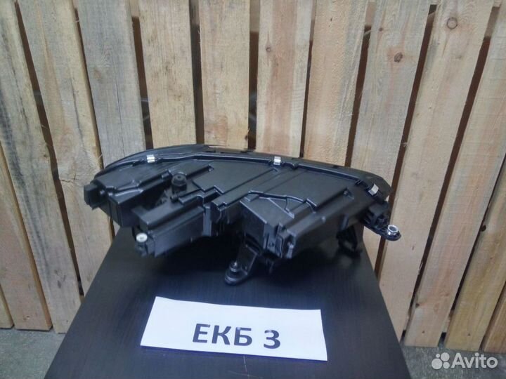 Фара левая Volkswagen Polo