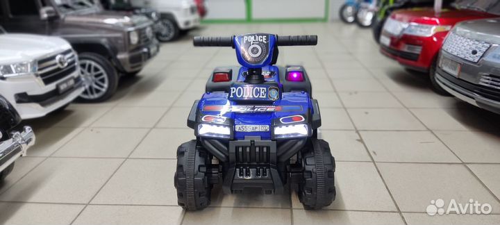 Квадроцикл с пультом управления