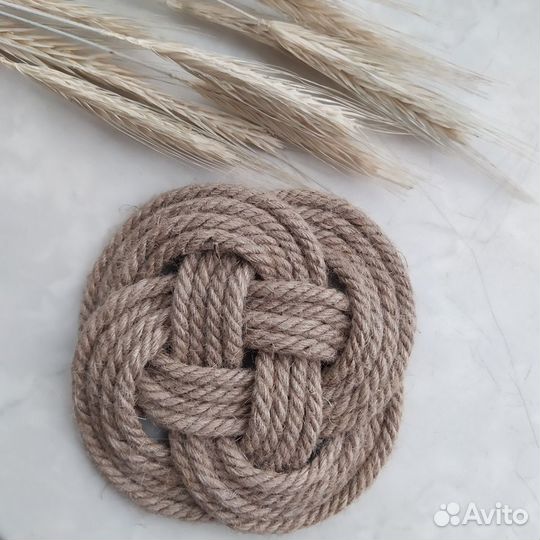 Подставка под горячее