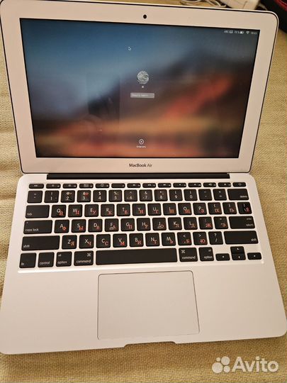 Apple MacBook air 11 2010