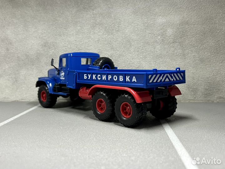 Коллекционная модель Краз-255В1 1:43 Нап