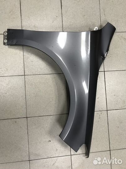 Крыло переднее правое w117