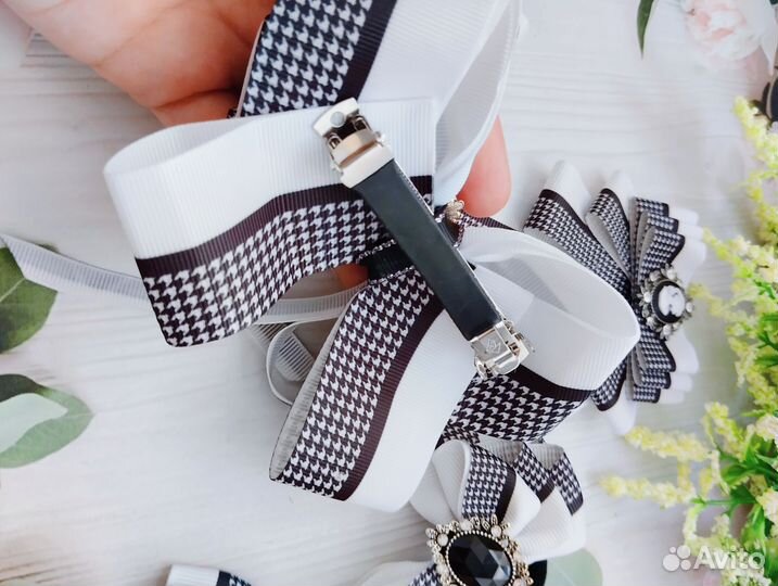 Комплект школьный с галстуком жабо