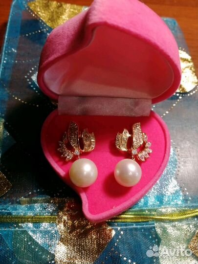 Золотые серьги