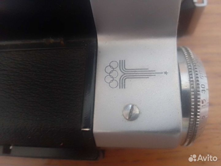 Плёночный фотоаппарат Зенит Е (олимпийский)
