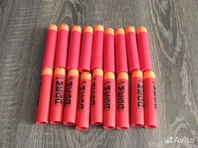 Пуля. Огнестрельные патроны. Патрон огнестрельного оружия. Блестящая пуля. Стреляная пуля 38 cal.