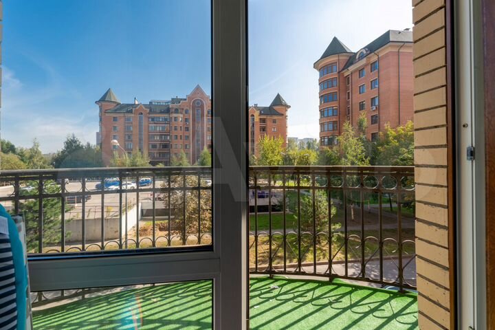 2-к. квартира, 57,1 м², 2/8 эт.