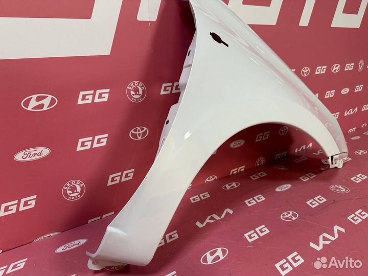 Крыло белое правое переднее LADA Granta FL 18 - 24