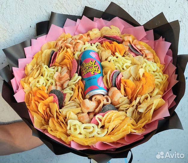 Букет из конфет, букет из чипсов, букет рафаэлло