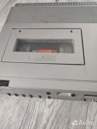 Видеомагнитофон Электроника вм12